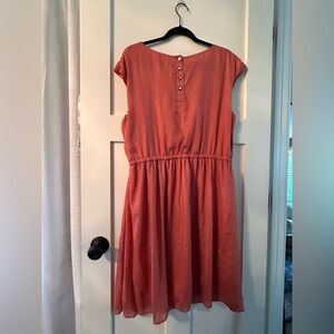 Forever21 dress
2X
New without tags
